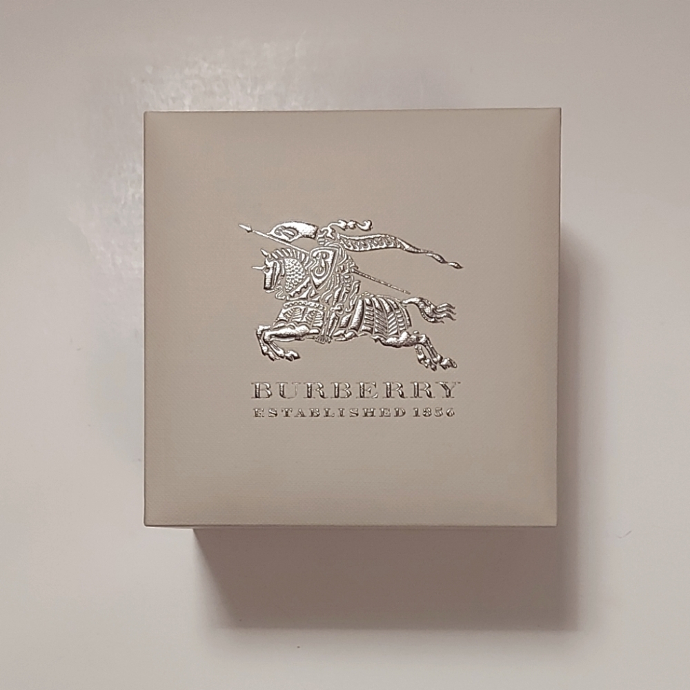 Burberry watch storage box